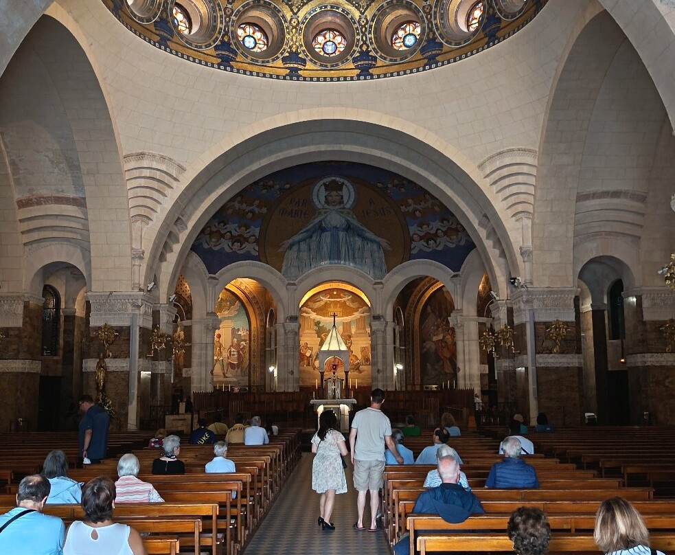 Basilique Notre-Dame du Rosaire-卢尔德必去景点