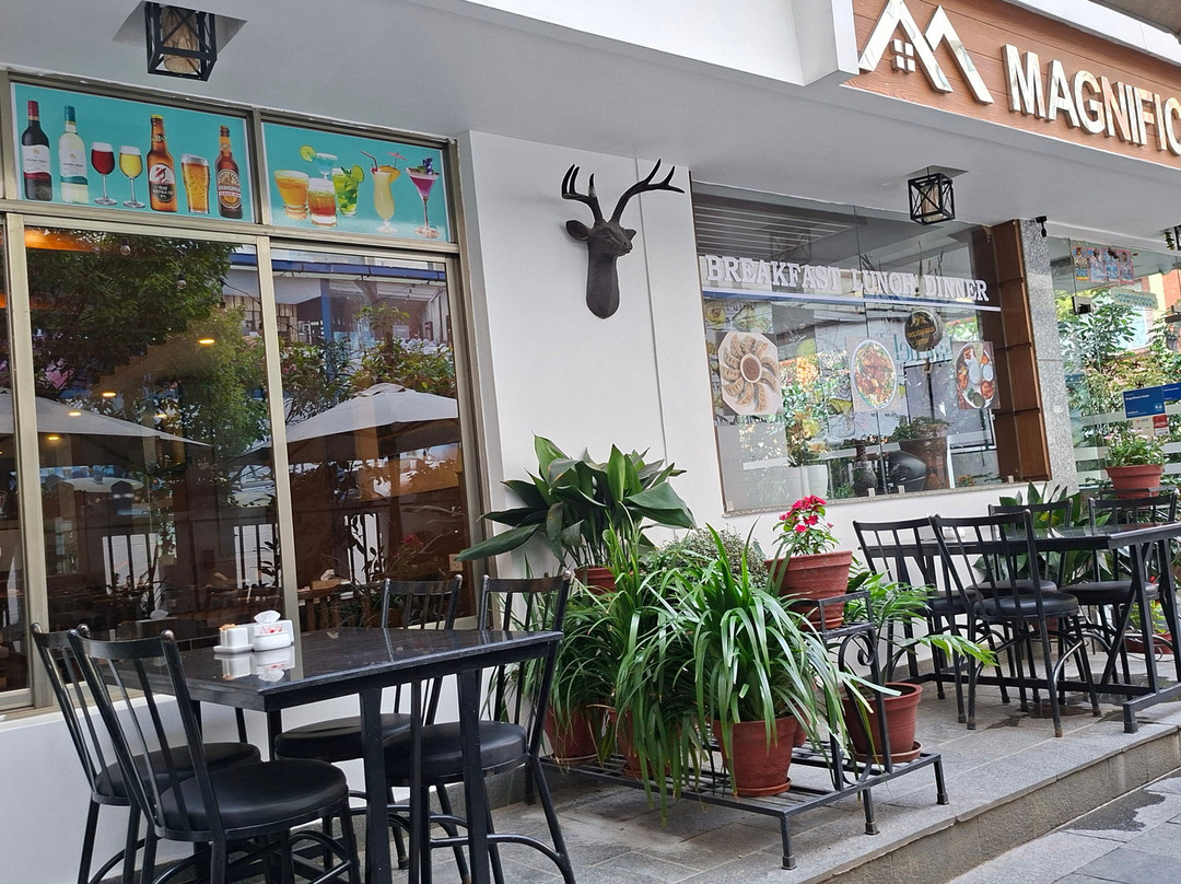壮丽酒店主图