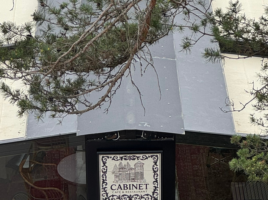 Cabinet cafe & restaurant