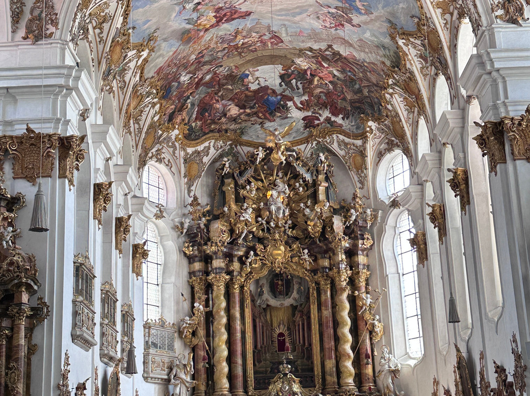 Heilig-Kreuz-Kirche-莱希河畔兰茨贝格必去景点