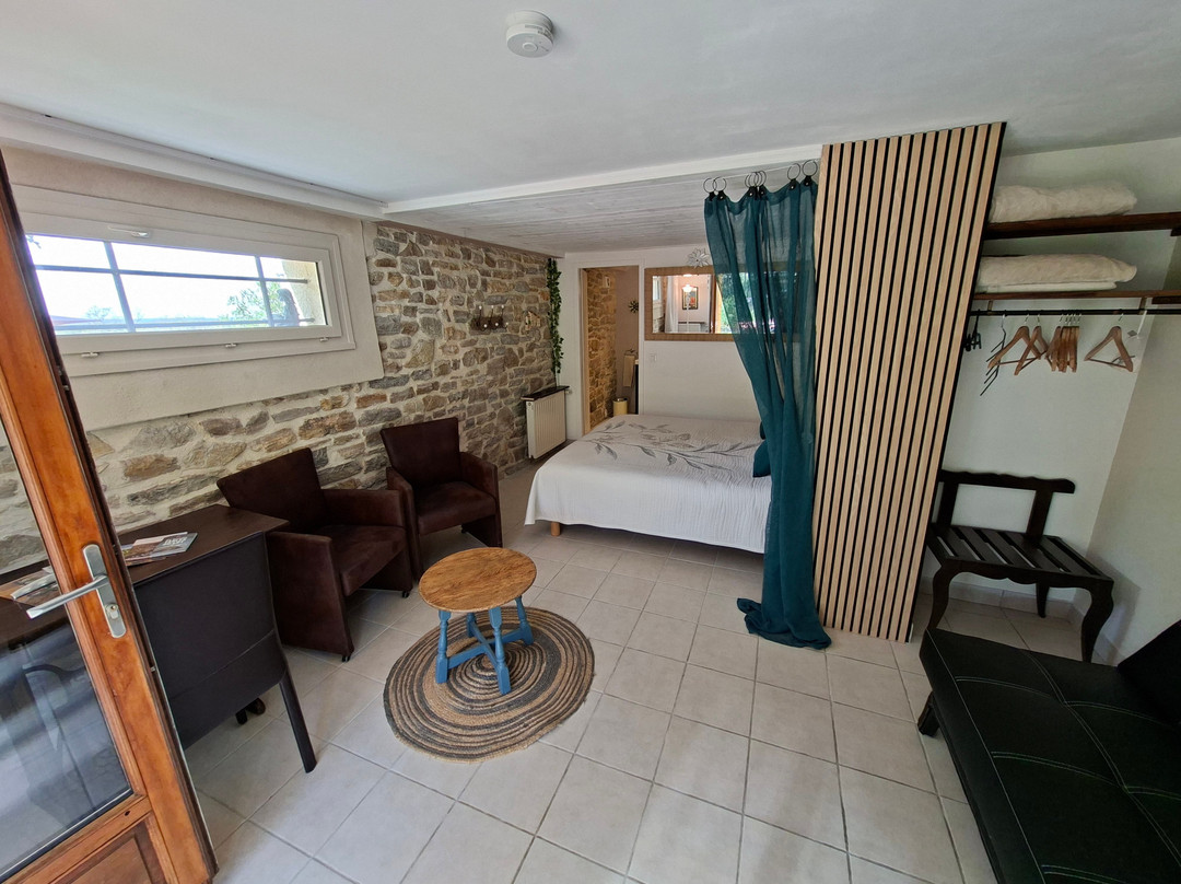 Chambres d’Hotes Maison Les Fraysses B&B主图