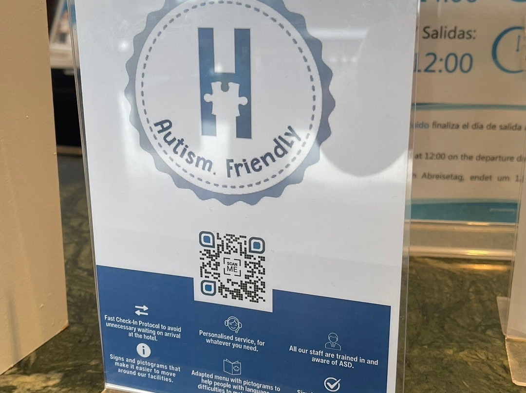 格洛丽亚宫皇家水疗酒店主图