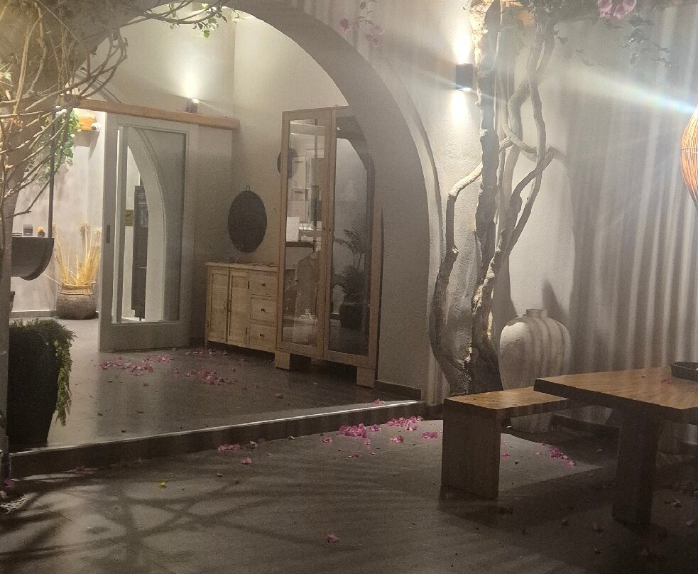 玛丽莉亚乡村酒店主图