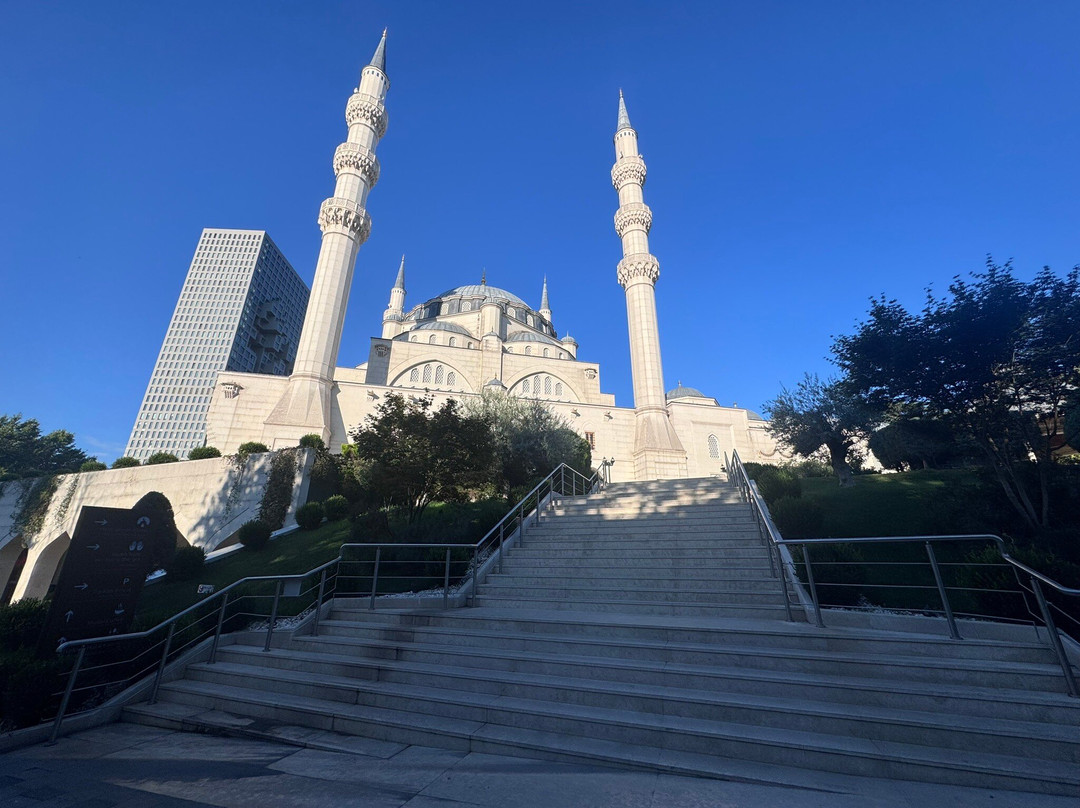 Great mosque of Tirana-地拉那必去景点