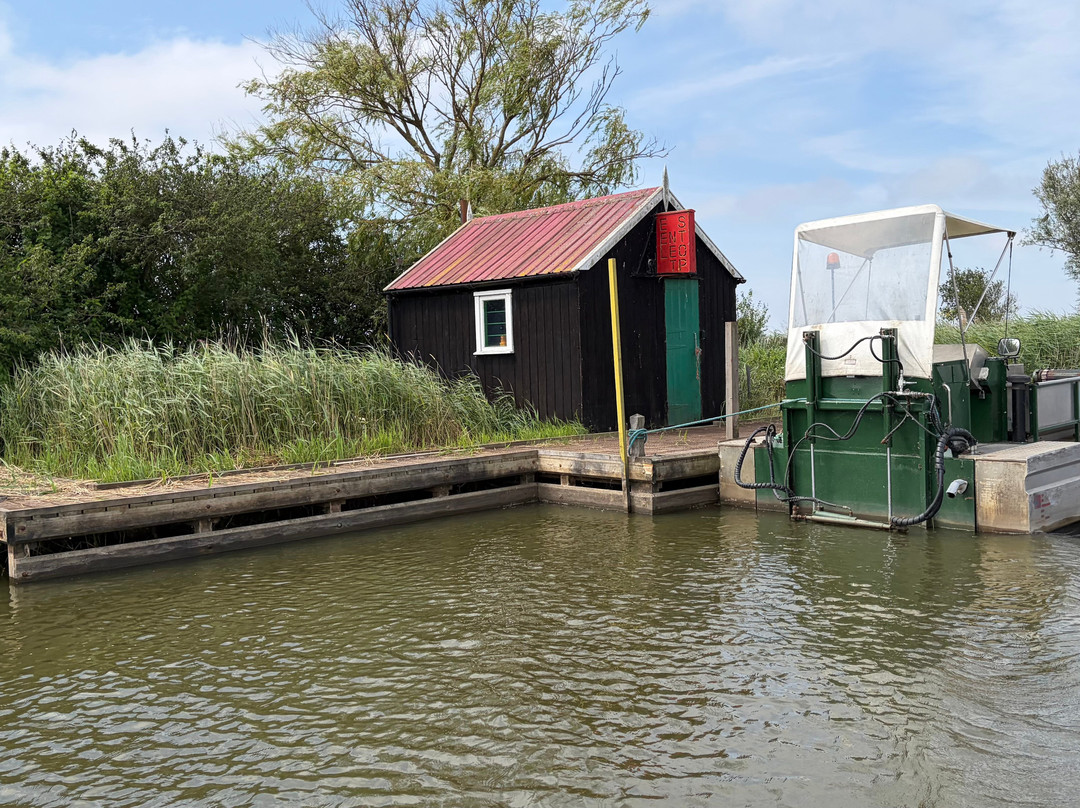 Ross' Wildlife Boat Trips-Mustard Hyrn必去景点