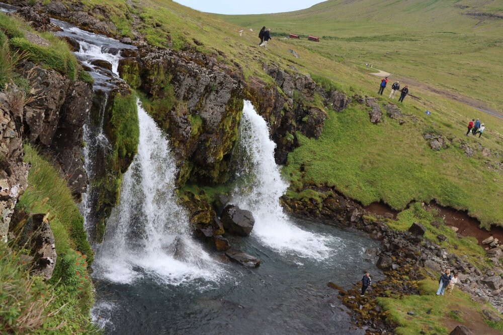 Kirkjufellsfoss-格伦达菲厄泽必去景点