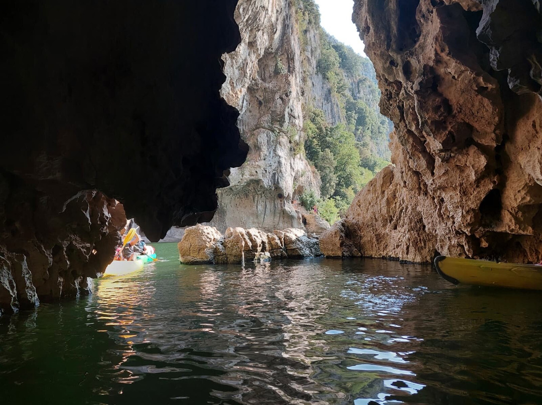 Moniteur Canoë Ardèche Familles Enfants-Labastide-de-Virac必去景点