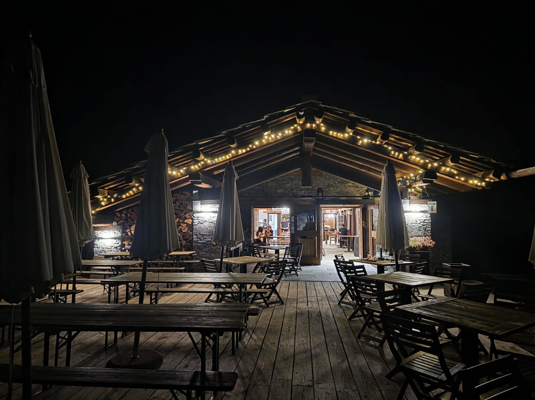 Rifugio Meira Garneri主图