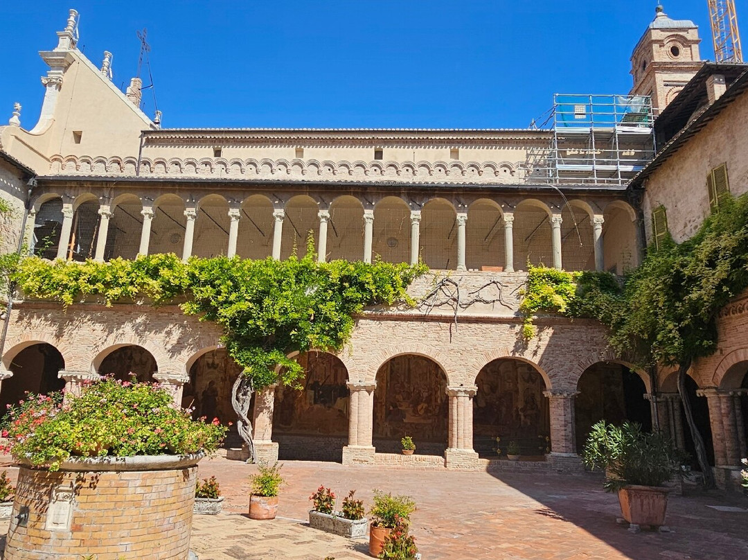 The Basilica of San Nicola a Tolentino-Tolentino必去景点