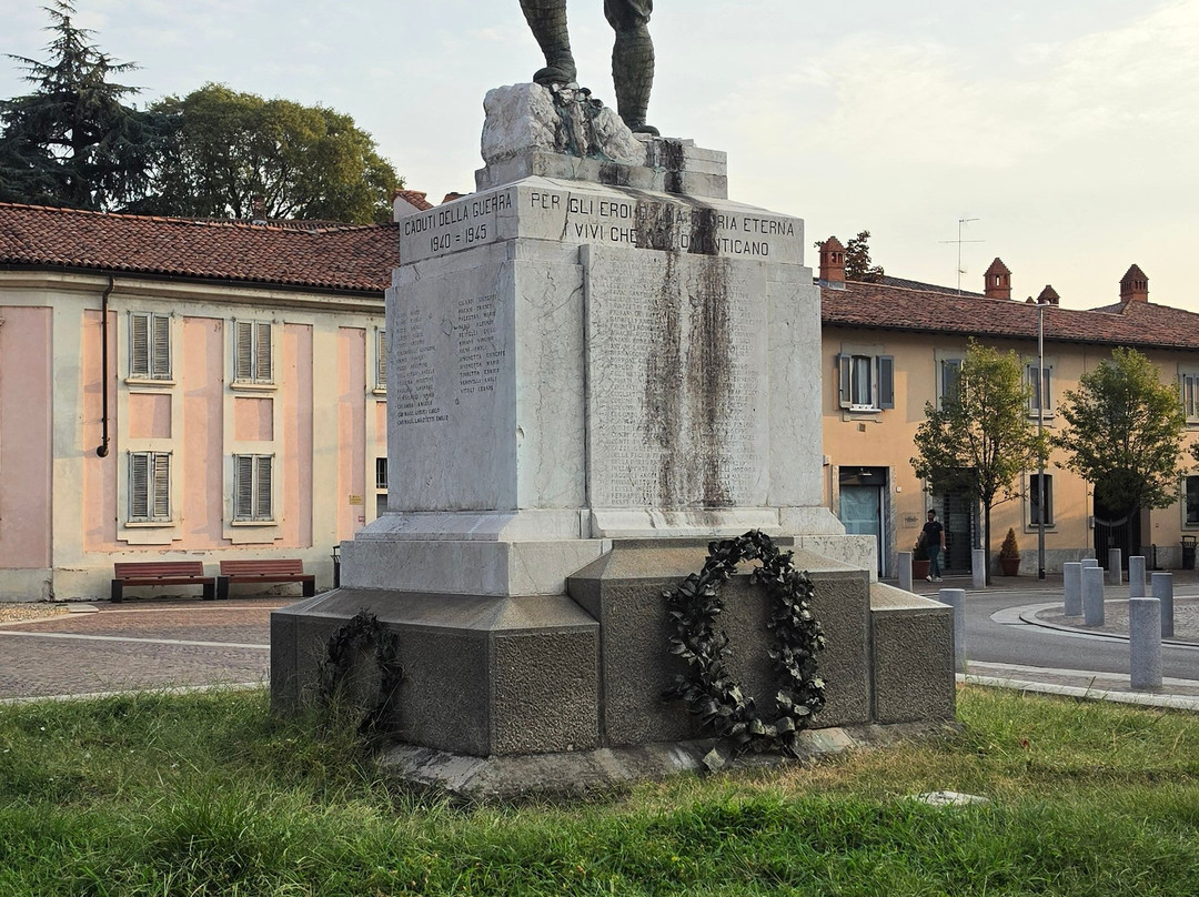 Monumento ai caduti-拉伊纳泰必去景点
