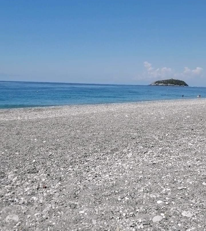 海滩酒店主图