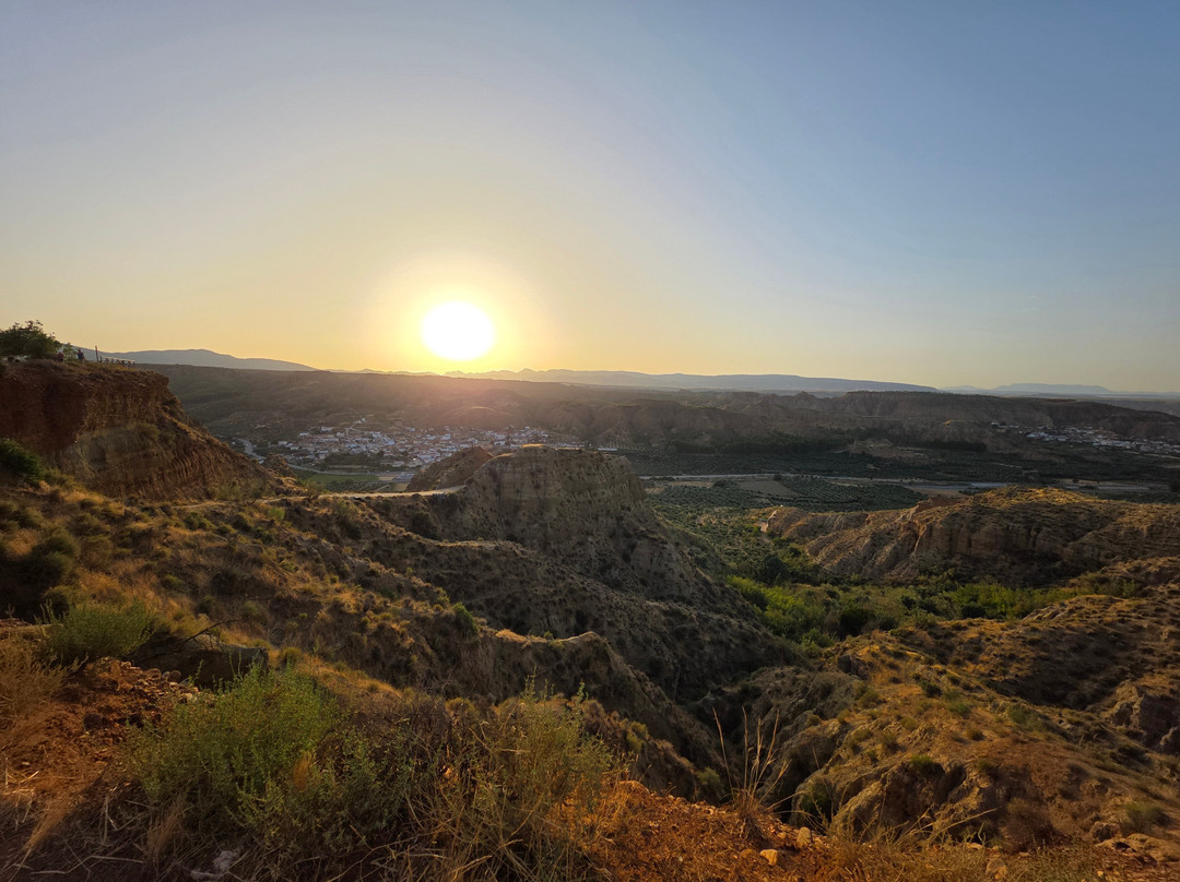 Mirador Del Fin Del Mundo-Guadix必去景点