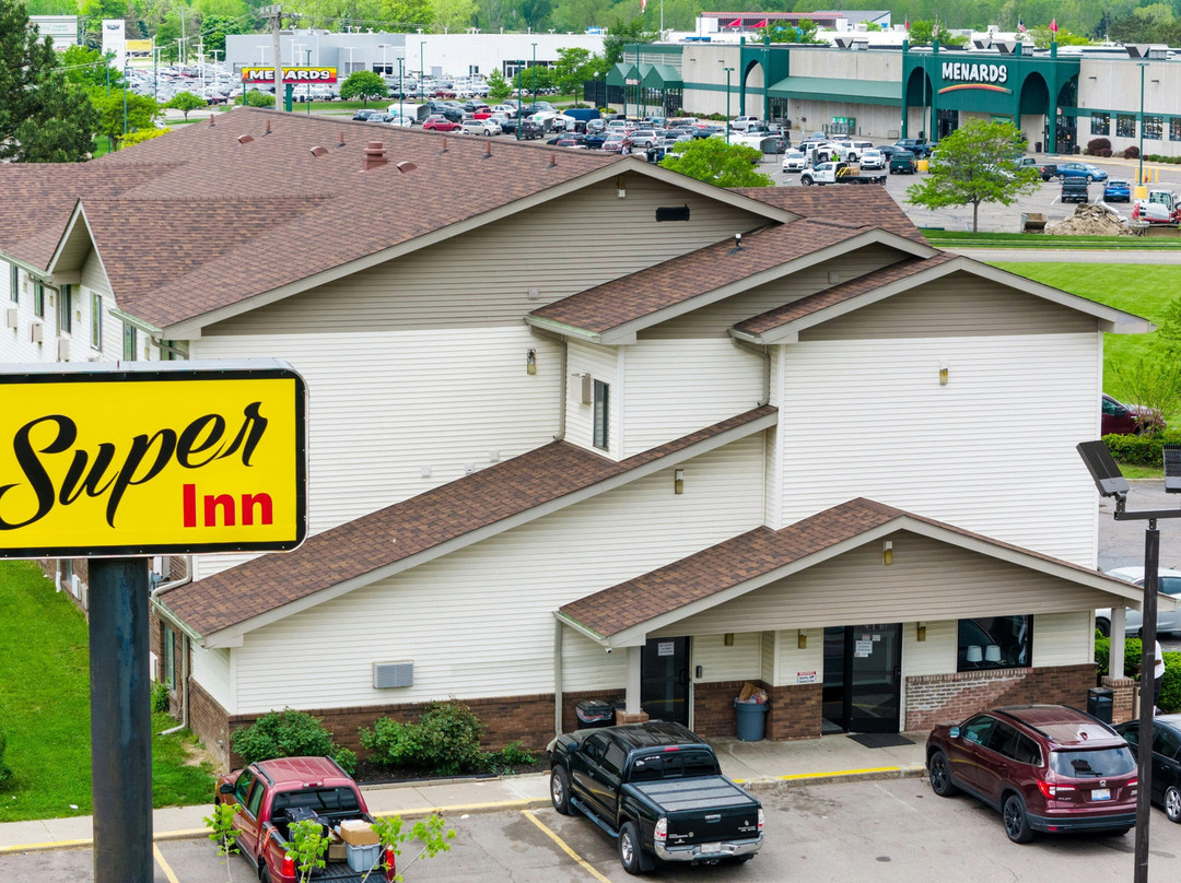 Super Inn By Oyo Lansing Mi