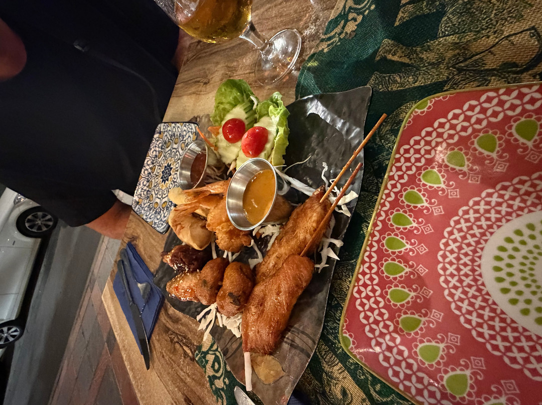 Tapa Y Tai by My Thai