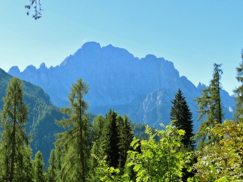 Alta Via Dell'orso-Colle Santa Lucia必去景点
