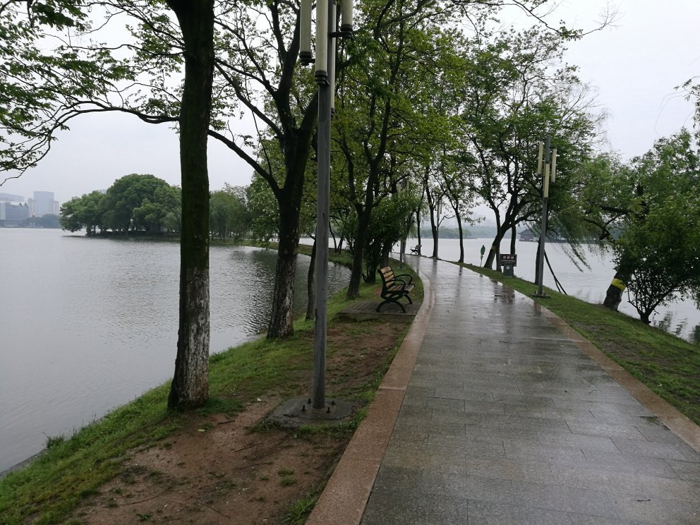 无为县旅游景点-铜陵天井湖