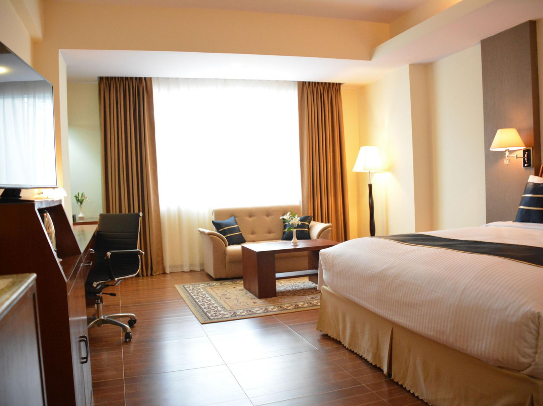 Eastern Palace Hotel