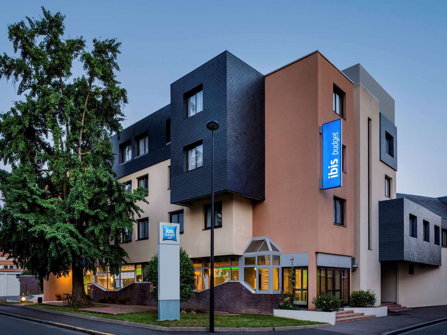 Greet Hotel Evreux Centre-官方