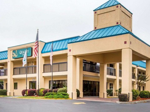 凯艺酒店-近六旗主图