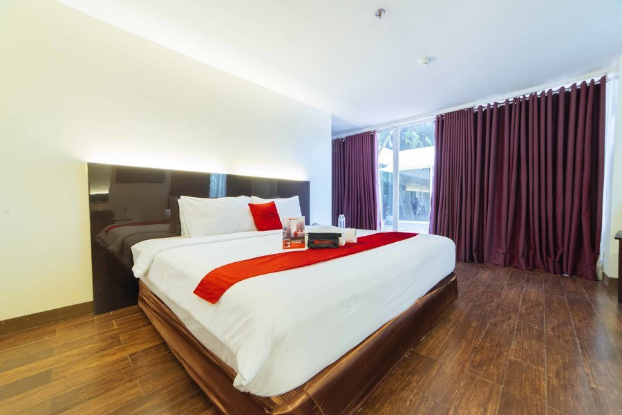 花园绿洲丽兹酒店