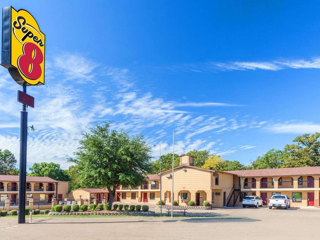 Super 8 by Wyndham Mt. Pleasant TX主图