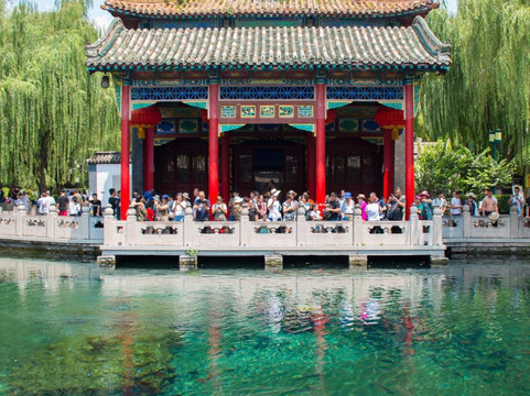 山东健康丽呈酒店（大明湖泉城广场店）主图