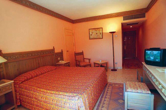 Solymar Pioneers Hotel