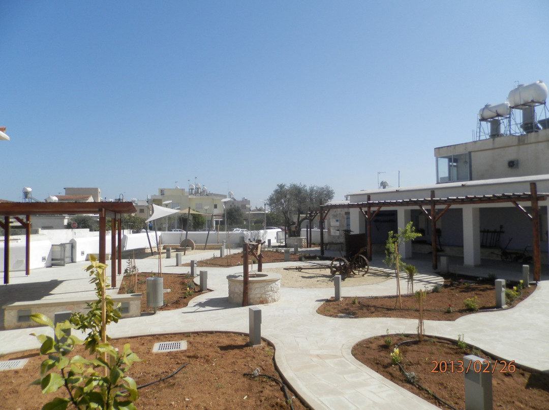 Deryneia旅游景点-Mouseio Caffee Bar Resto