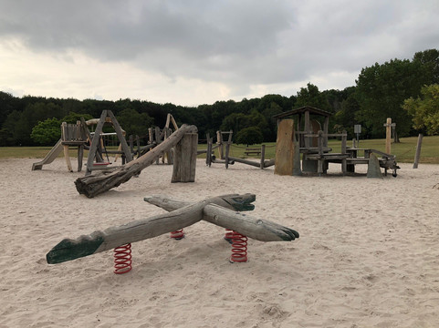 Marienmuenster旅游景点-Forstbotanischer Garten