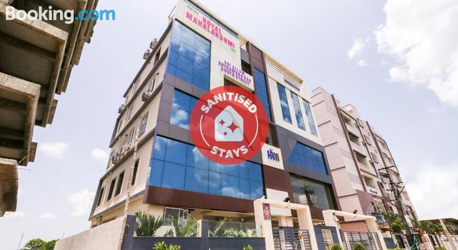 OYO 48327 Hotel Royal Mahalakshmi Inn