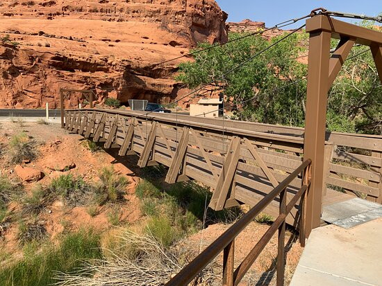 Utah State Route 95-布兰丁必去景点