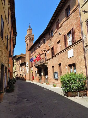 Borgo Medievale Cinto da Mura-Buonconvento必去景点