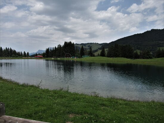 Lac de Javen景点图片