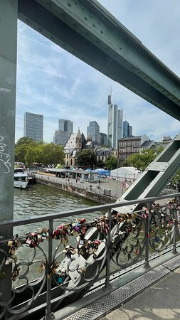 法兰克福市中心馨乐庭酒店主图