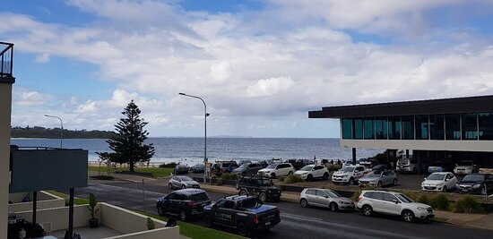 Mollymook Shores Hotel主图