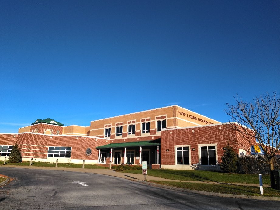 Harry L. Coomes Recreation Center-Abingdon必去景点