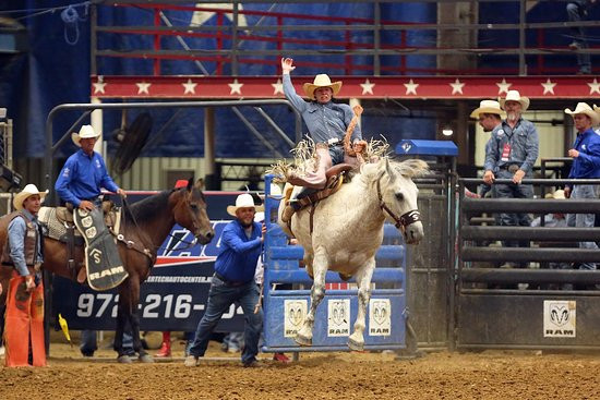 Gomez Arena-梅斯基特必去景点