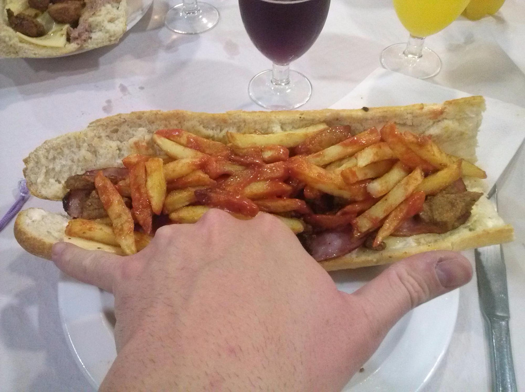 Camporrobles餐馆和美食-Bar Ademuz