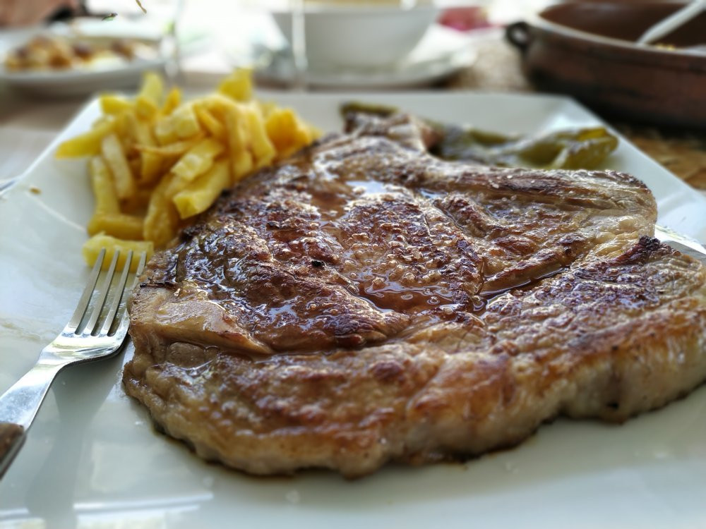 Ribadelago餐馆和美食-Restaurante Camping Los Robles