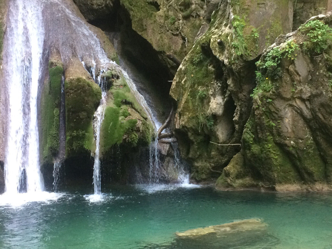 Cascada de Belabarze景点图片