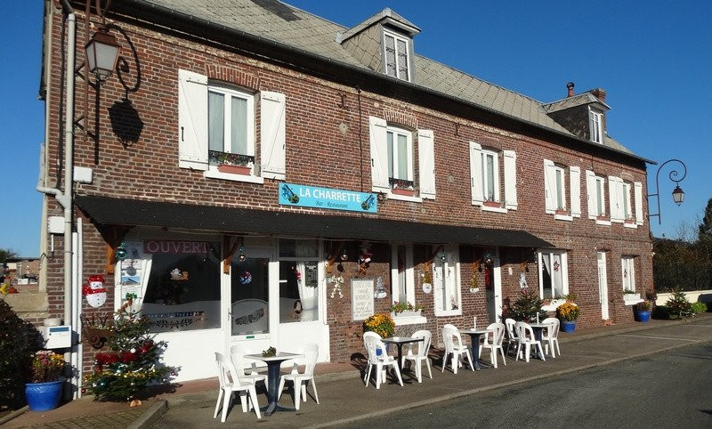Vieux-Manoir餐馆和美食-Bar Restaurant La Charrette