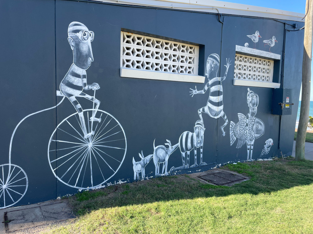 Emu Park Street Art景点图片