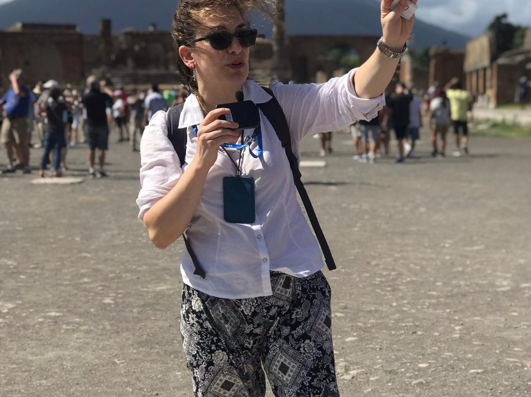 Roberta Avilia Guida Turistica-那不勒斯必去景点