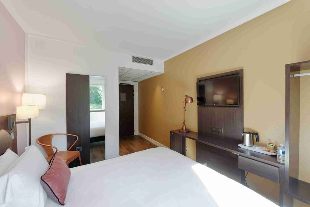 Hôtel Kyriad Crepy En Valois主图
