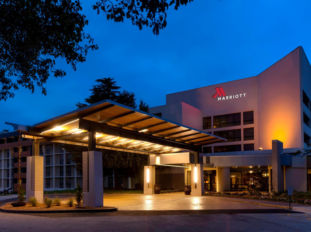 格林斯博罗高点机场万豪酒店主图