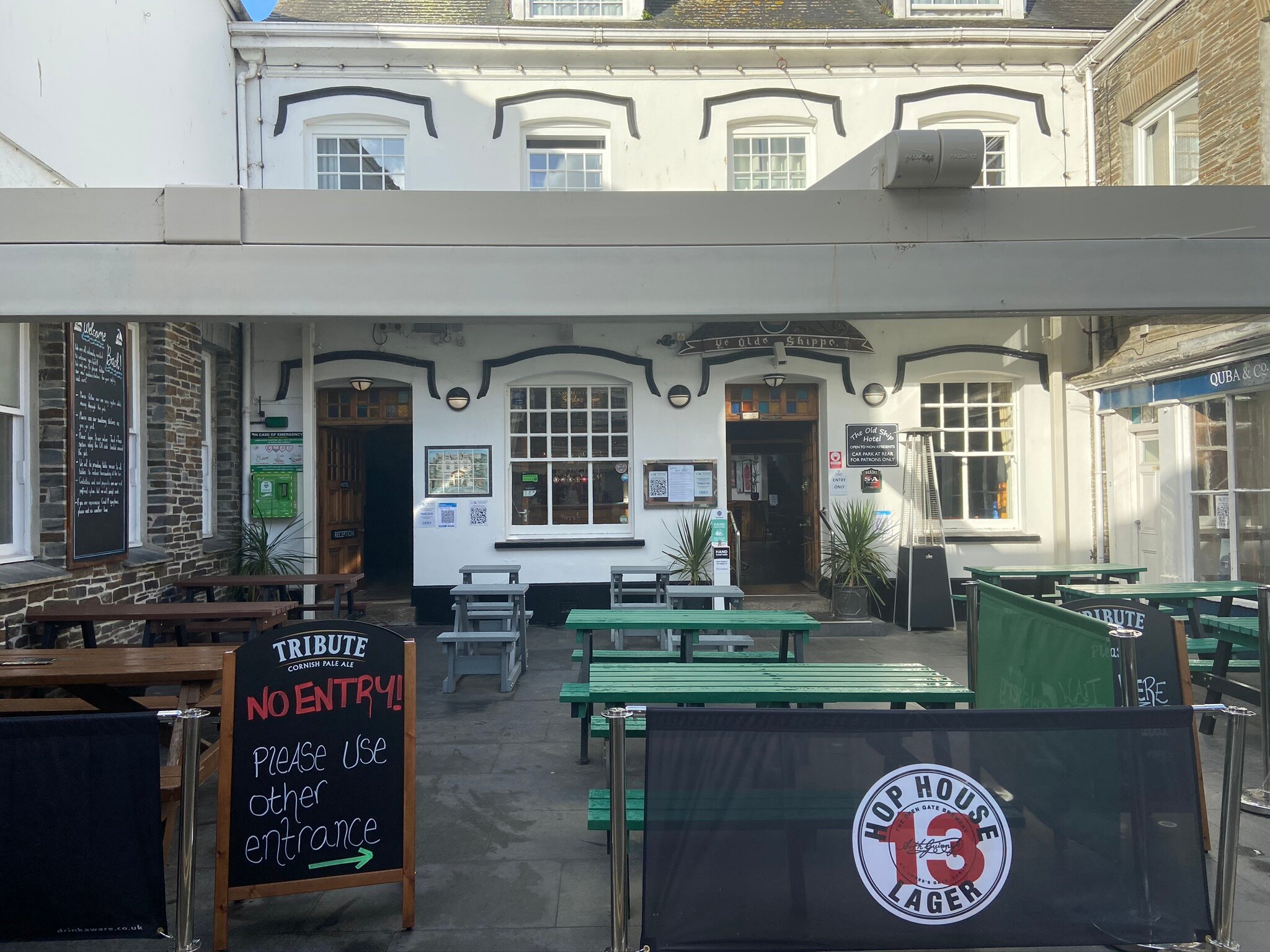 The Old Ship Hotel-浴室