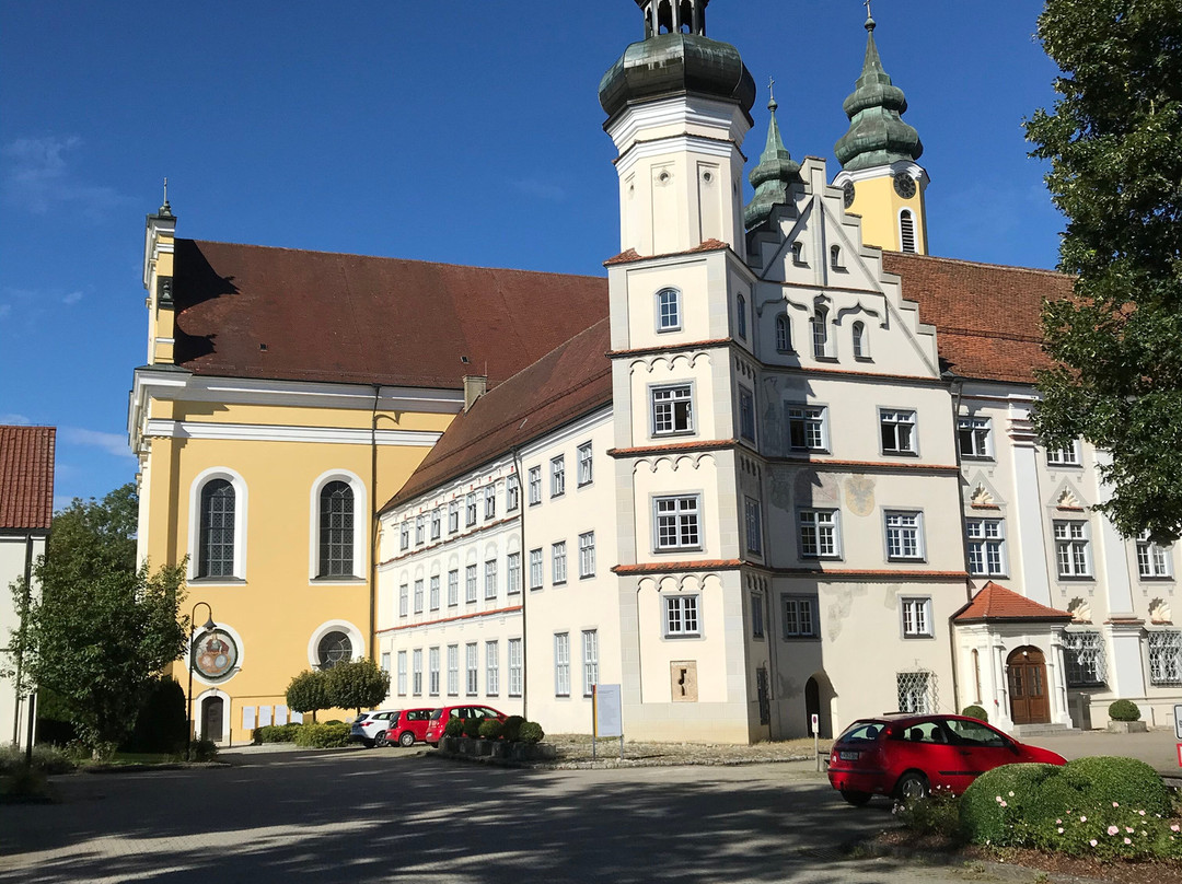Klosterkirche St. Verena-Rot an der Rot必去景点