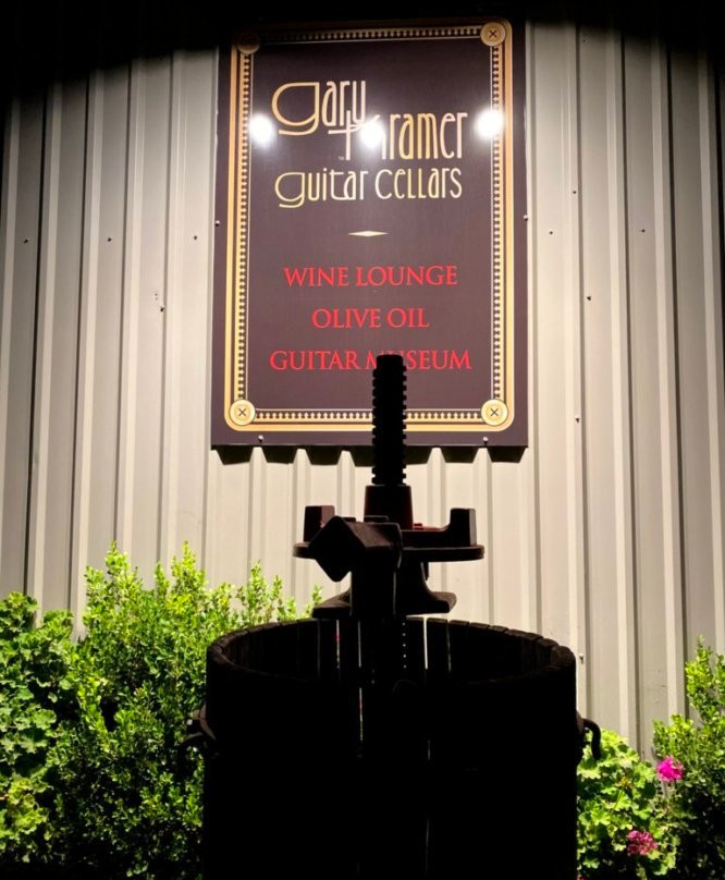 Gary Kramer Guitar Cellars-帕索罗布尔斯必去景点