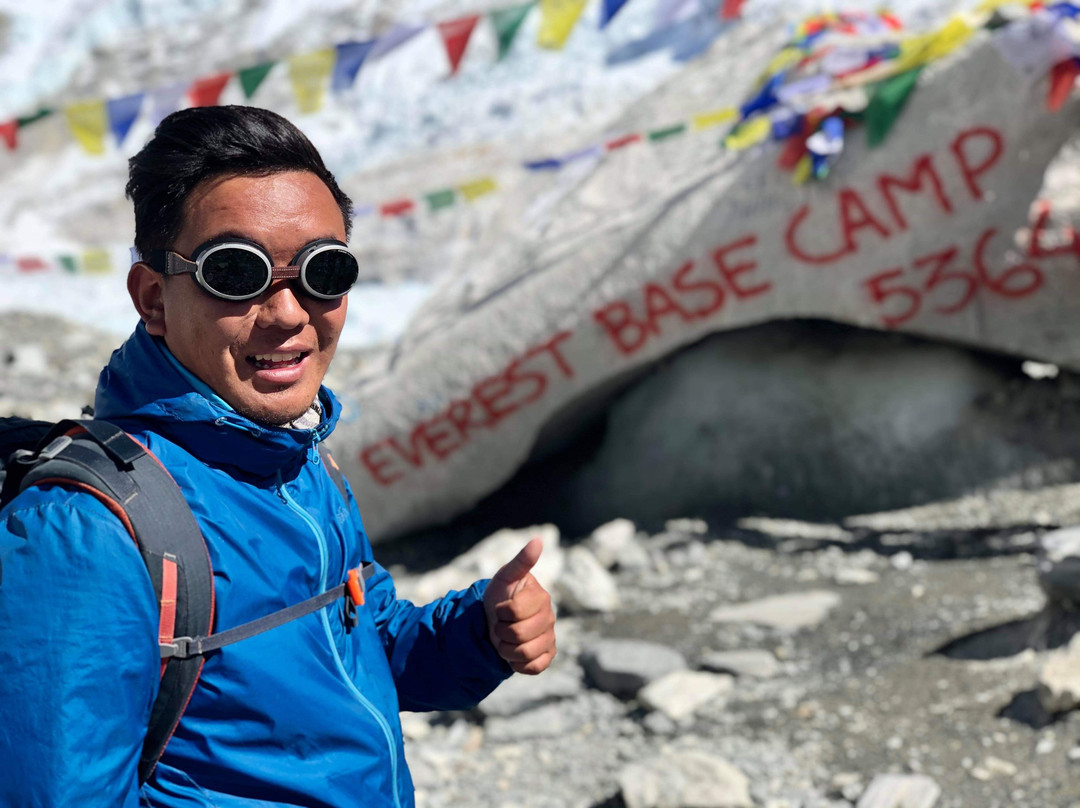 Everest base camp - Chola pass - Gokyo lakes Trek-Khumjung必去景点