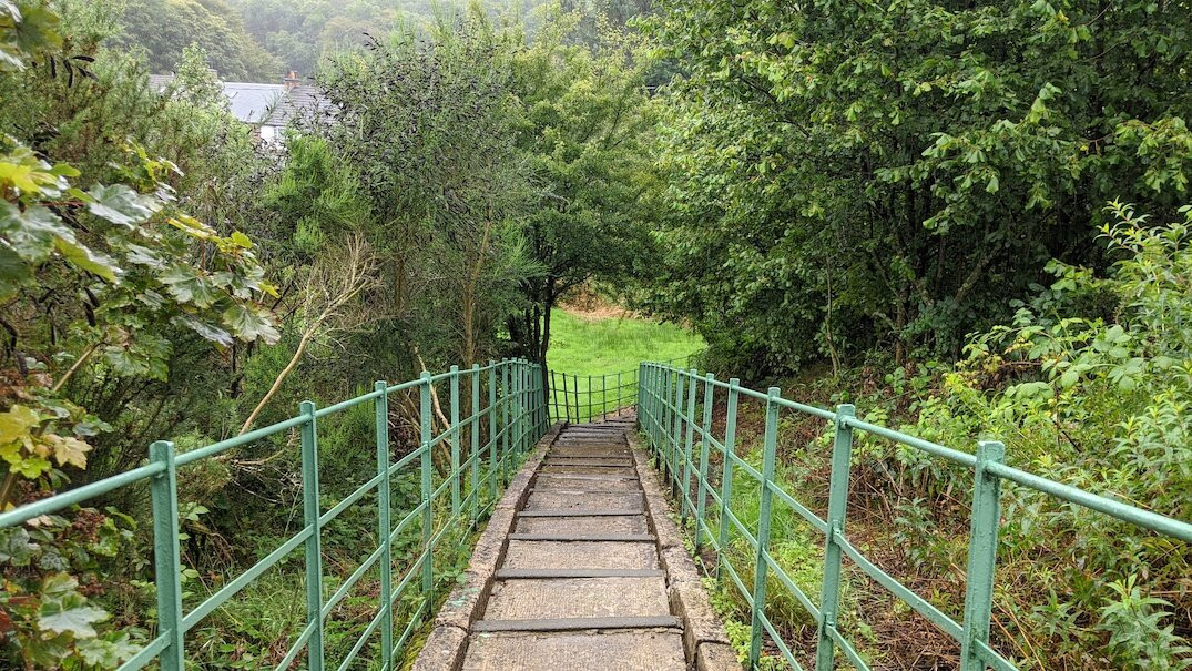 Highland Mary Monument景点图片